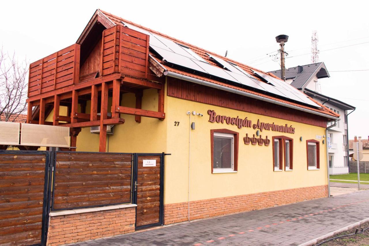 Borostyan Apartmanhaz Mórahalom Exterior foto
